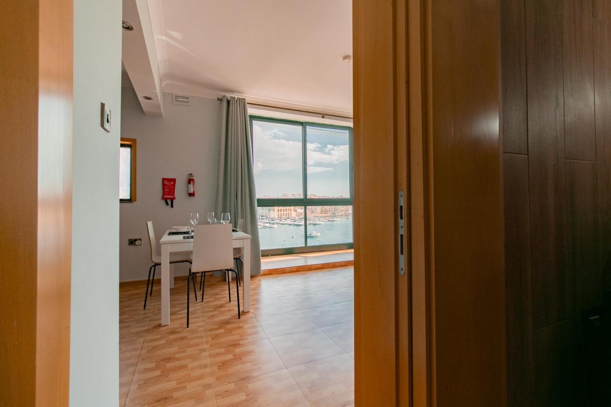 Апартаменты Grand Harbour View Биргу Экстерьер фото
